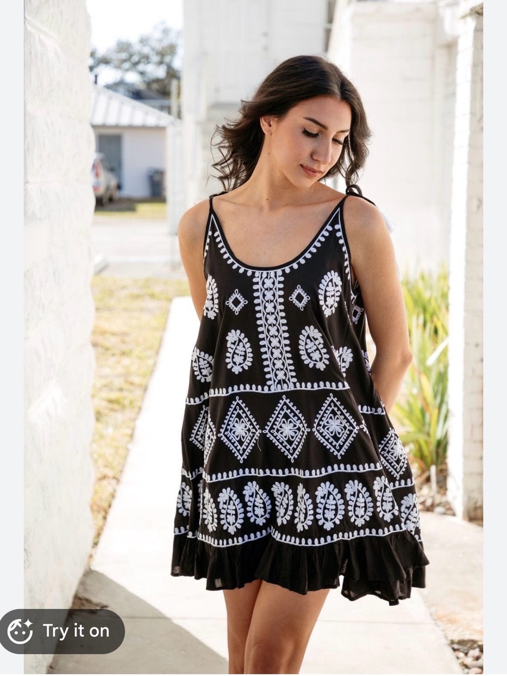 Elan Black & White Embroidered Swim Cover-Up Dress size small nwot